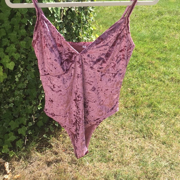 Rose bodysuit - Picture 2 of 3